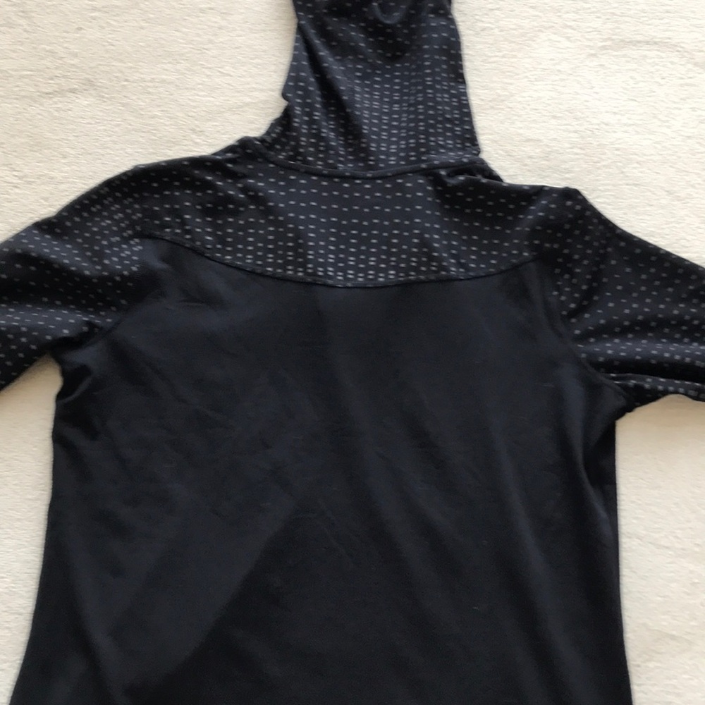 XERSION WORKOUT TOP - Picture 4 of 4